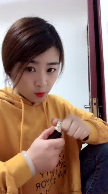 娱乐吃瓜酱女中学生