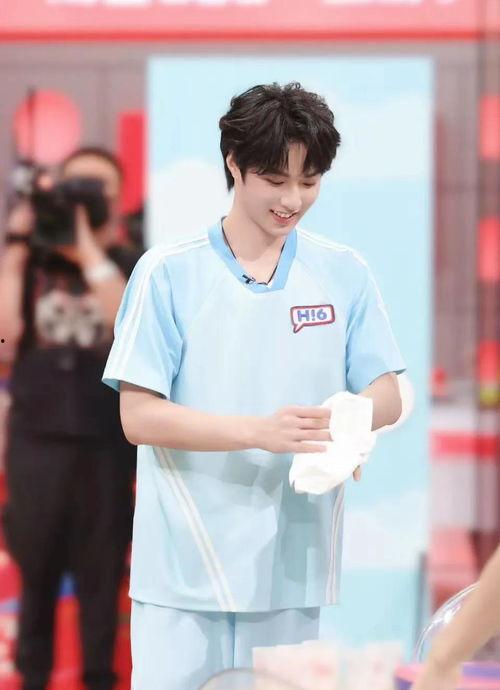 头条里谁最帅图片,谁在‘谁最帅榜单中脱颖而出？”